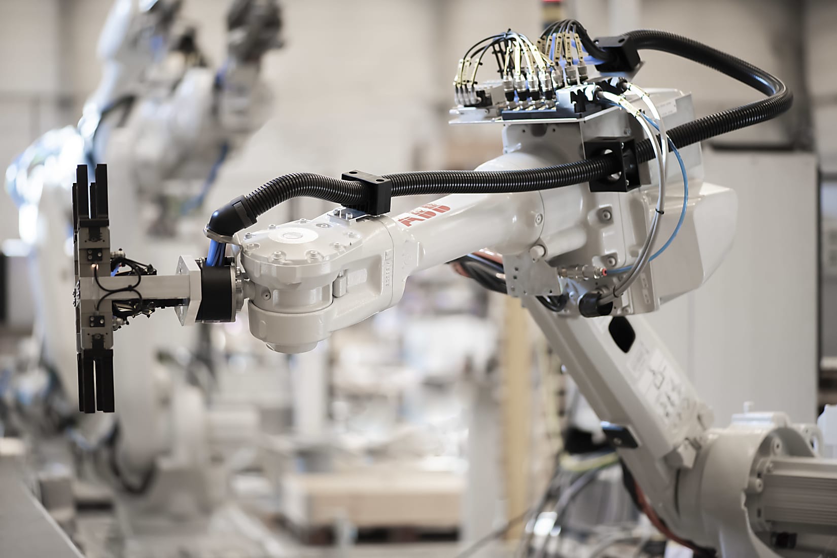 Connecting robot accessories to any industrial network