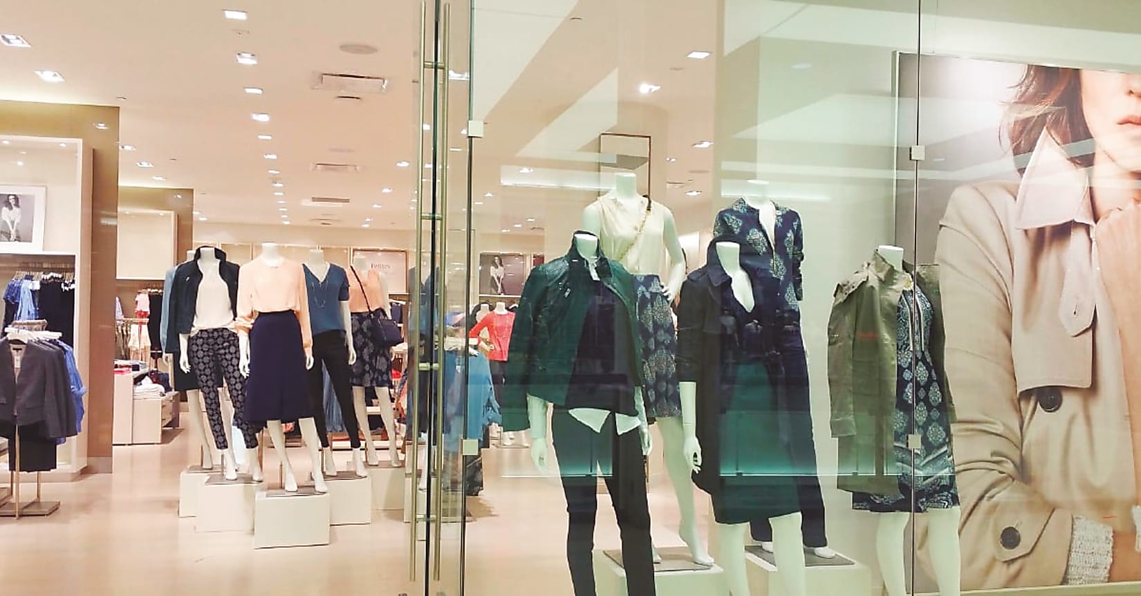 HVAC control for energy saving in textile retail stores