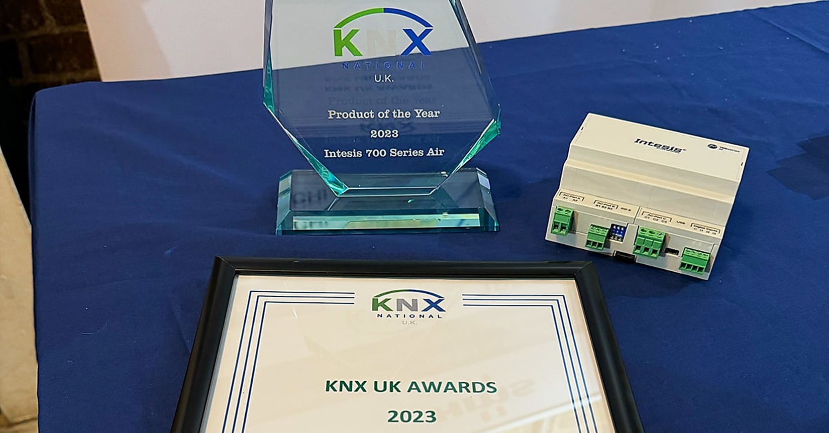 KNX_UK_award_fuer_Intesis_700_Series_Air_Gateways
