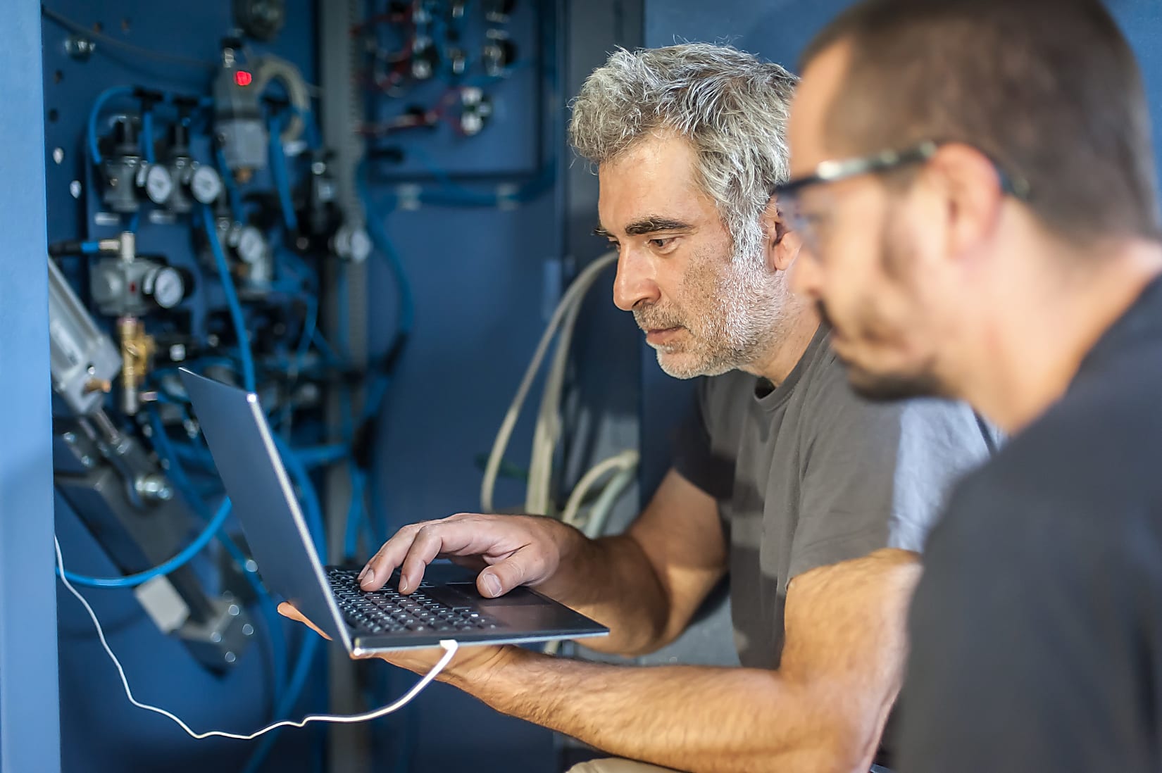 Long-term reliability & lifecycle support for medical device connectivity