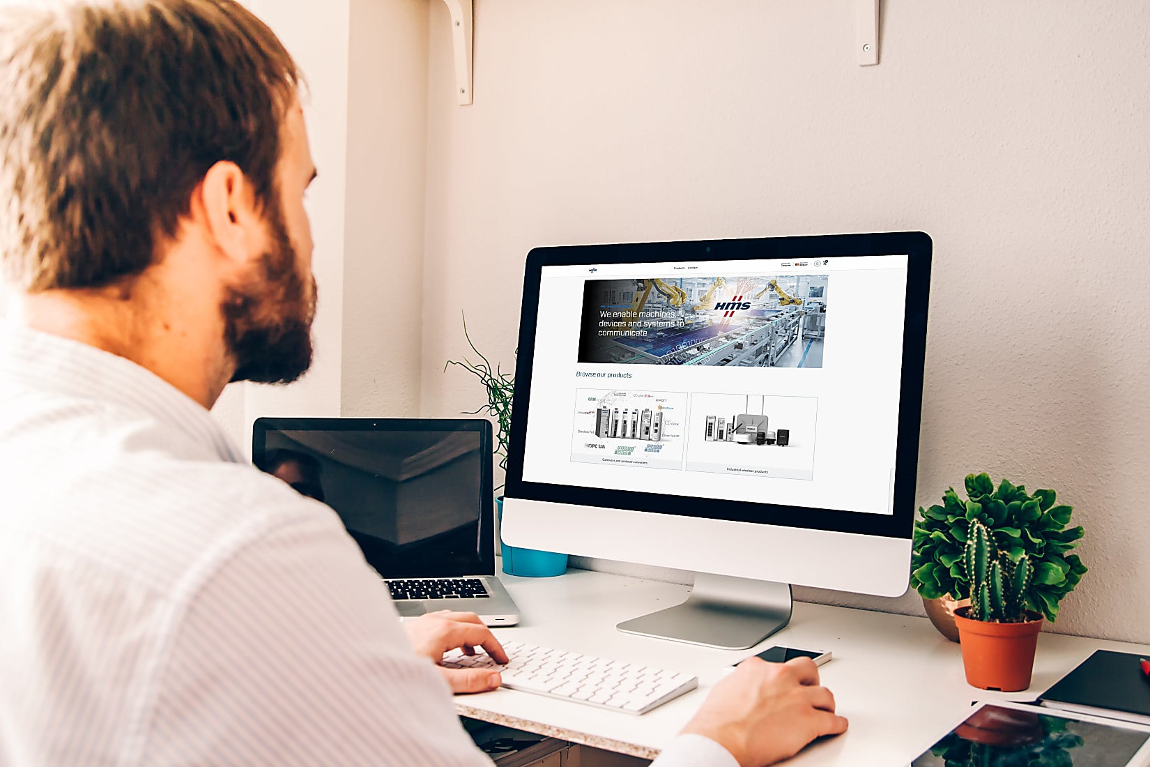 shutterstock_563908126-hms_mockup