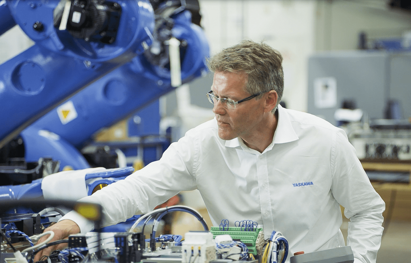 Yaskawa Roboter nutzen die Ixxat INpact als Feldbus-Schnittstelle (Mats Martinsson von Yaskawa)